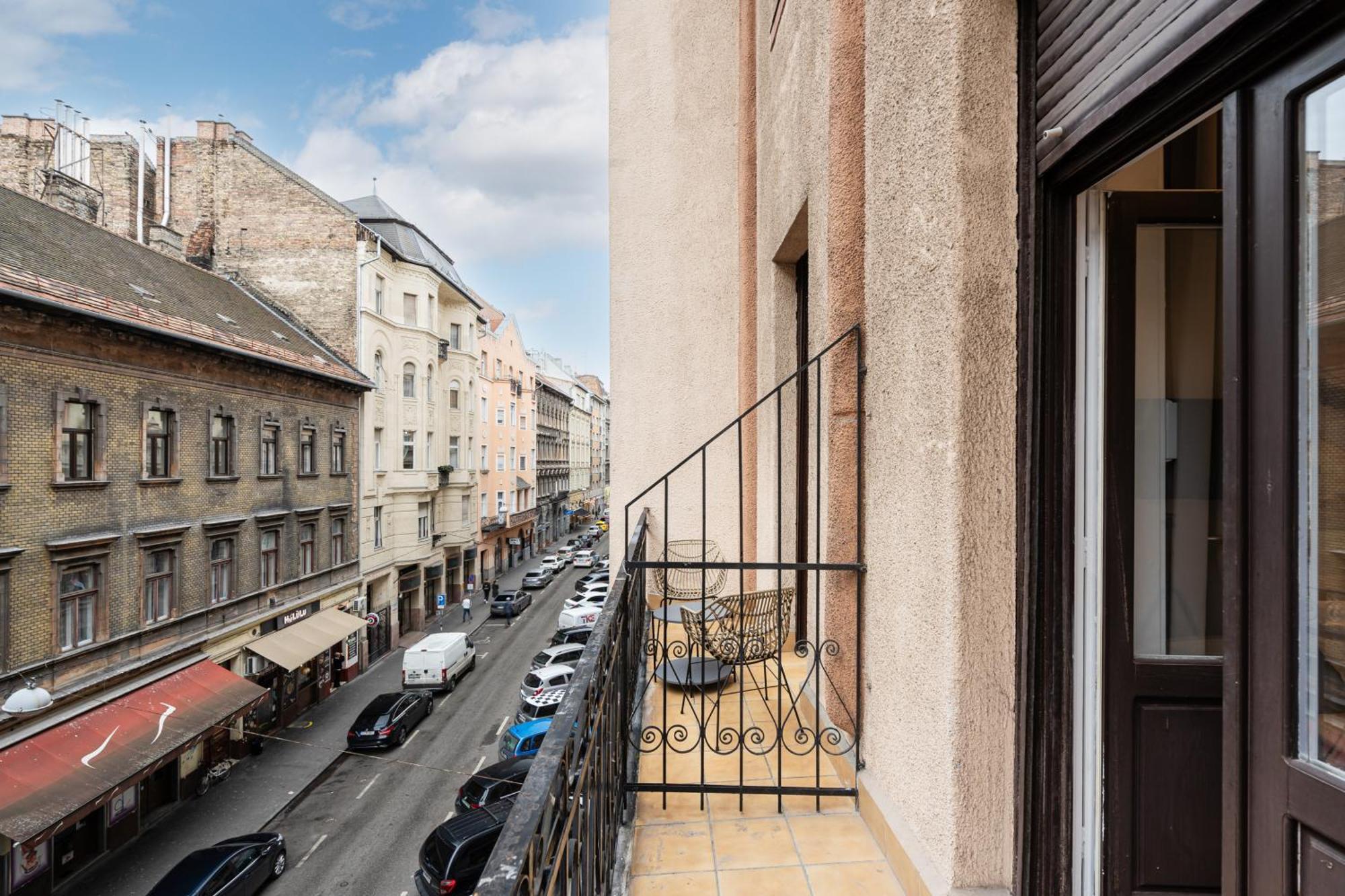 A13 Budapeste Exterior foto